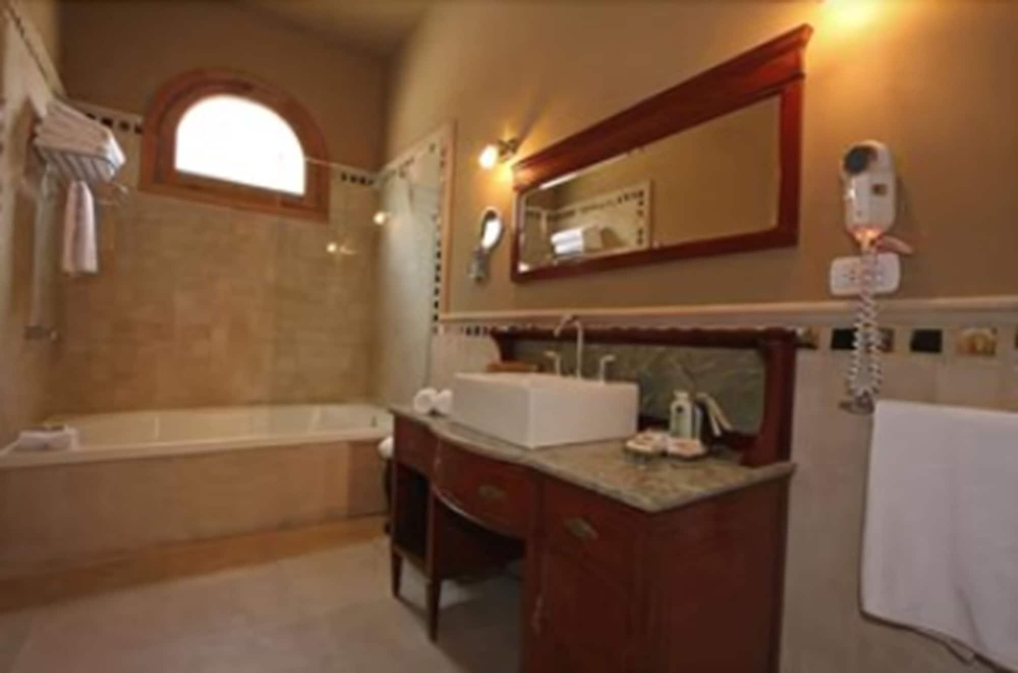 Kkala Boutique Hotel Salta Esterno foto